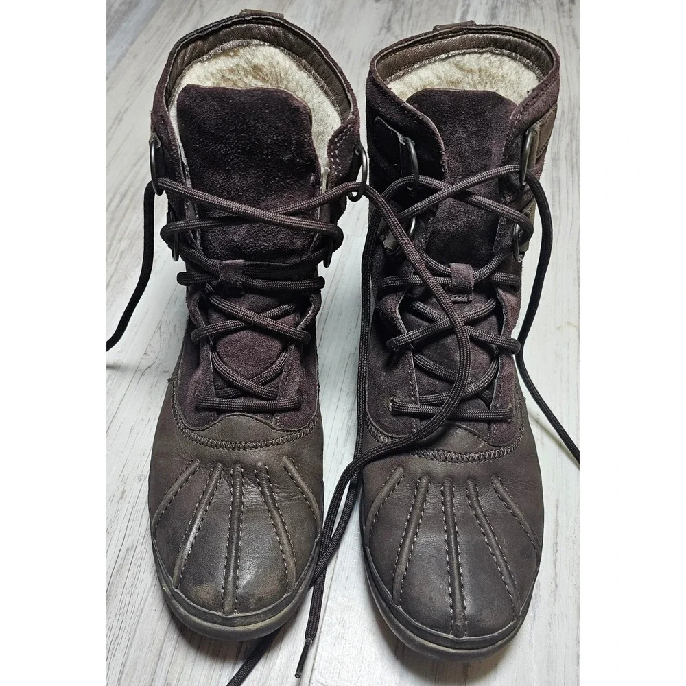 UGG Cecile Waterproof Brown Leather Suede Duck Boots 1017380 Women's 8.5